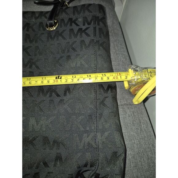 Michael Kors Black Leather Monogram Jet Set Grab Shoulder Tote Bag - Picture 4 of 10